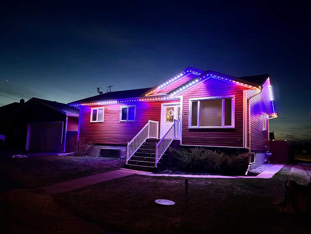 Third View of 12 1 Avenue SE, Round Hill, Round Hill, Alberta, T0B 3Z0