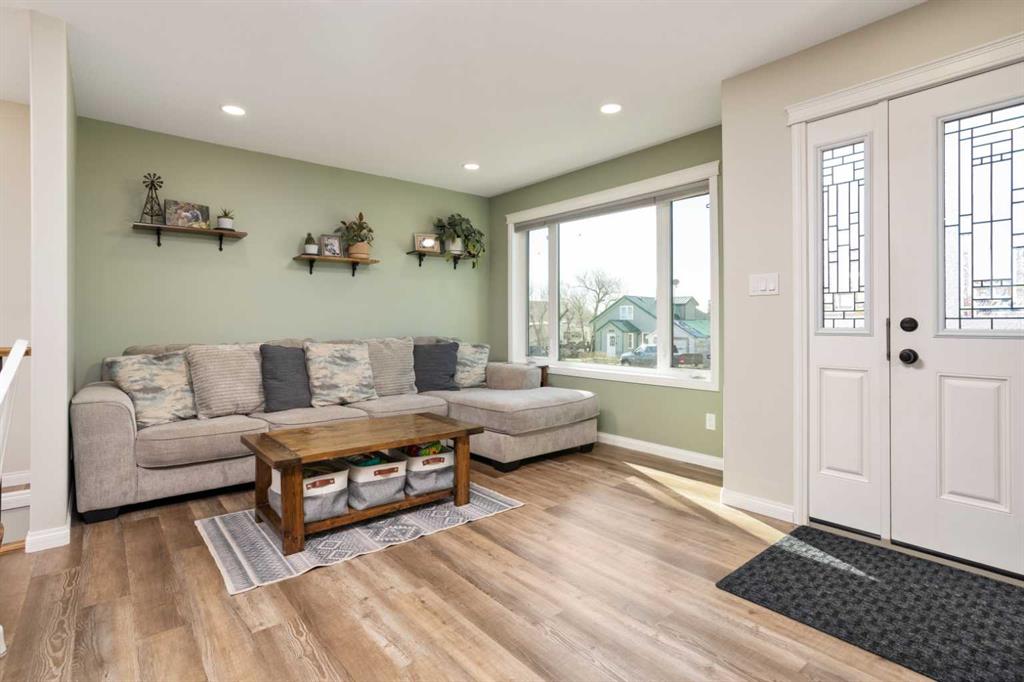 Fourth View of 12 1 Avenue SE, Round Hill, Round Hill, Alberta, T0B 3Z0