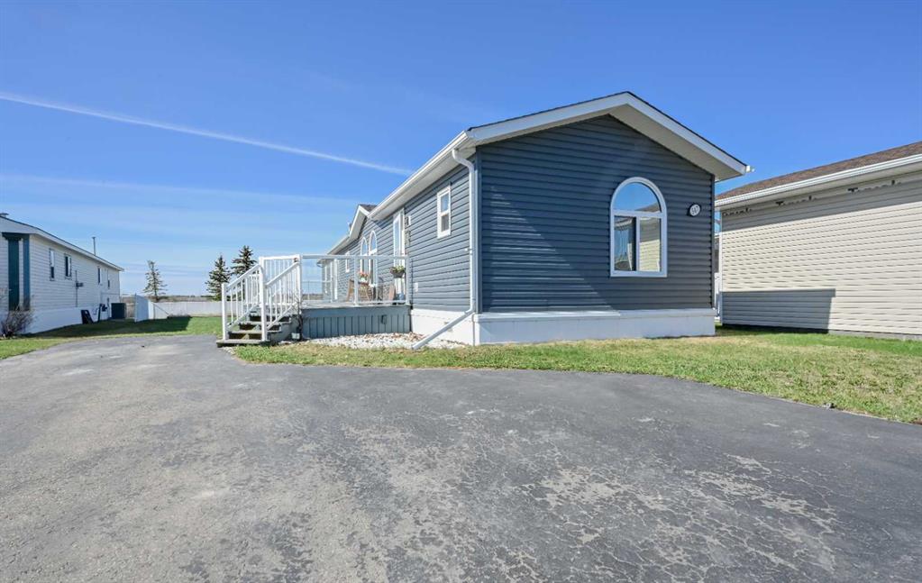Second View of 547 Stewart Street , MH - Silver Pointe, Rural Grande Prairie No. 1, County of, Alberta, T8W 5K5