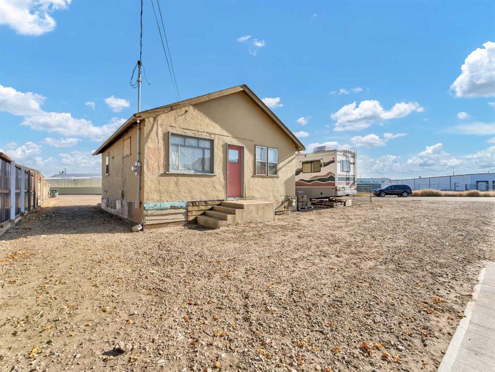 Fifth View of 640 Pottery Street SE, River Flats, Medicine Hat, Alberta, T1A 7G2