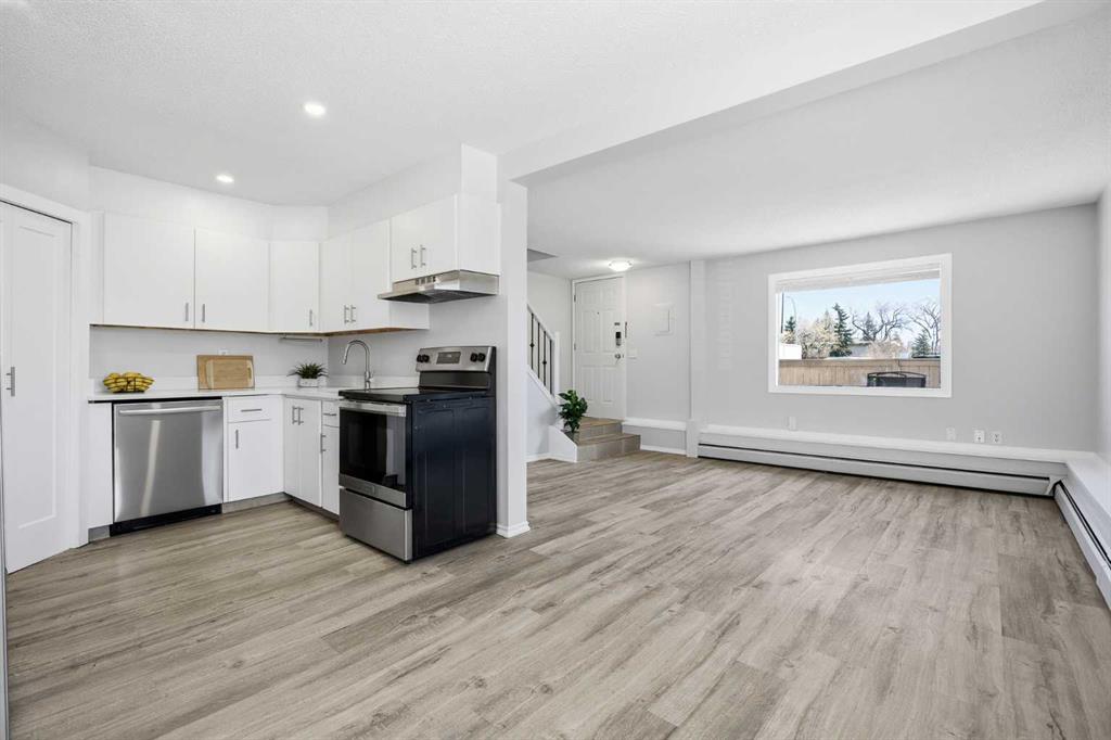 Fifth View of 17, 3809 45 Street SW, Glenbrook, Calgary, Alberta, T3E 3H4
