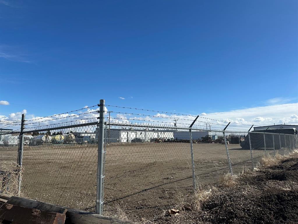 Fourth View of 10 Pembina Drive NE, Redcliff Industrial, Redcliff, Alberta, T1J 2P0