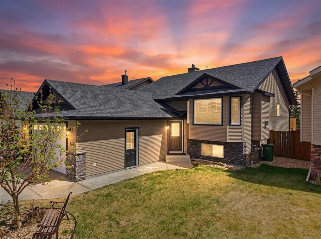 135 Issard Close , A2309221, Alberta,