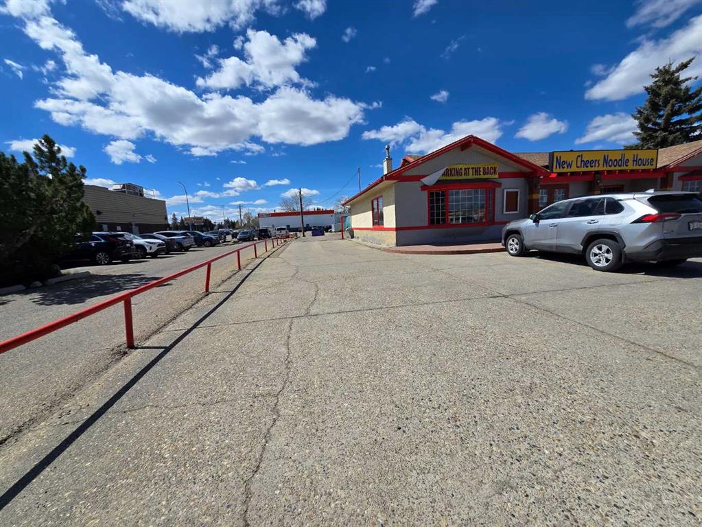 Third View of 6712 50 Avenue , Normandeau, Red Deer, Alberta, T2N4E1