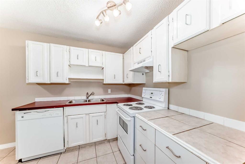Fourth View of 104, 730 2 Avenue NW, Sunnyside, Calgary, Alberta, T2N0E3