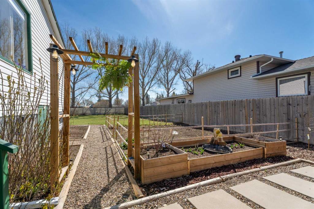 Fourth View of 606 4 Street , NONE, Bassano, Alberta, T0J0B0