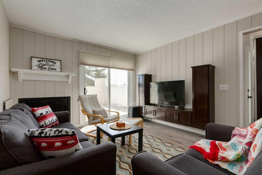Fourth View of 108, 3500 Varsity Drive NW, Varsity, Calgary, Alberta, T2L 1Y3