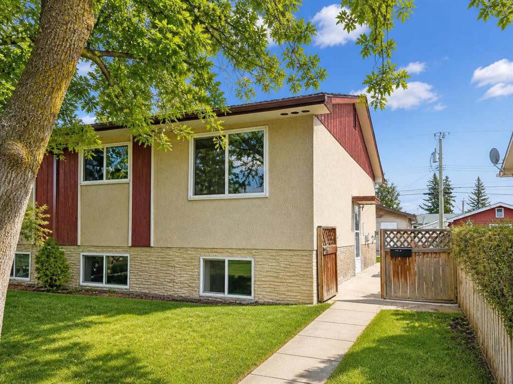 Second View of 422 40 Street NE, Marlborough, Calgary, Alberta, T2A0M5