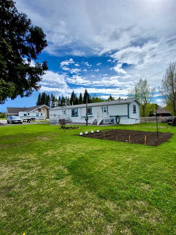 Third View of 106 3 Avenue  , NONE, Leslieville, Alberta, T0M 1H0