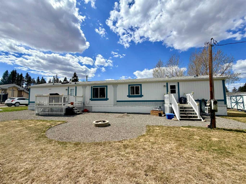Fifth View of 106 3 Avenue  , NONE, Leslieville, Alberta, T0M 1H0