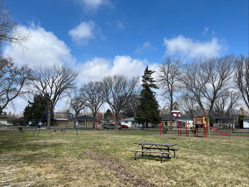Fourth View of 75 Robertson Way SW, SW Hill, Medicine Hat, Alberta, T1A 5J3