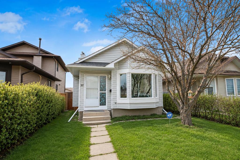 37 Martingrove Way NE, A2309377, Alberta,