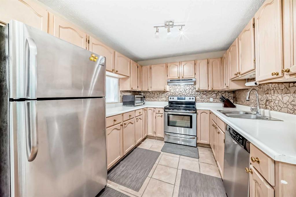 Third View of 15 Falshire Terrace NE, Falconridge, Calgary, Alberta, T3J3B1
