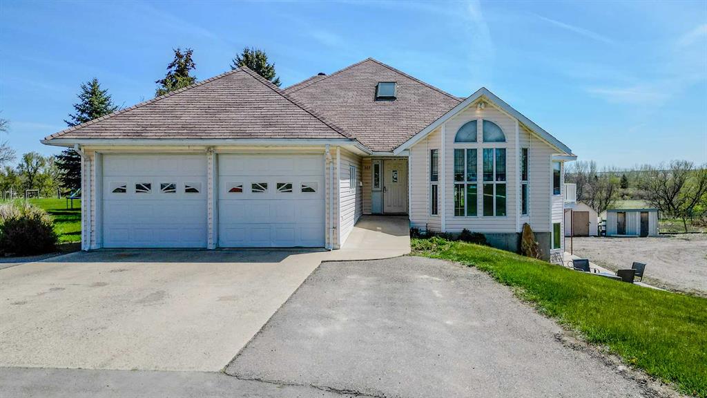369 S 2 Street W, A2309415, Alberta,