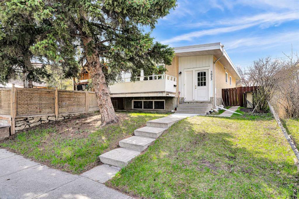 Second View of 5023 North Haven Drive NW, North Haven, Calgary, Alberta, T2K 2K5