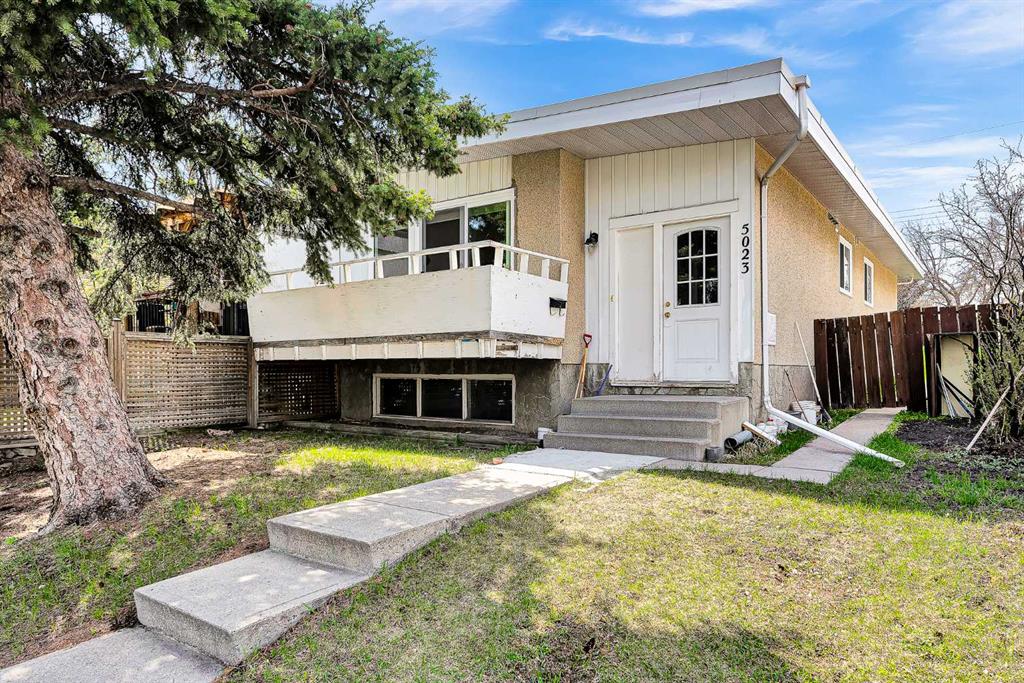 Third View of 5023 North Haven Drive NW, North Haven, Calgary, Alberta, T2K 2K5