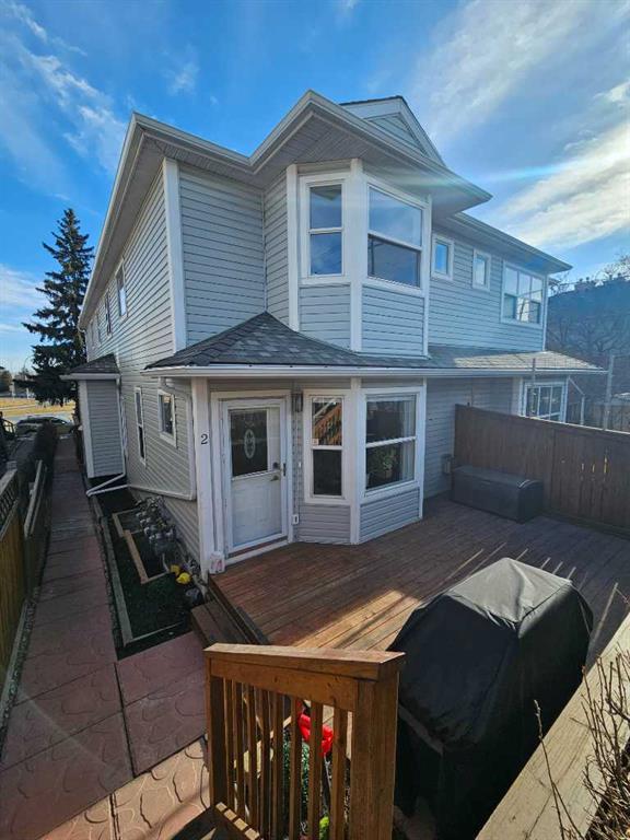 Third View of 2, 2013 24 Street SW, Richmond, Calgary, Alberta, T3E 1T1