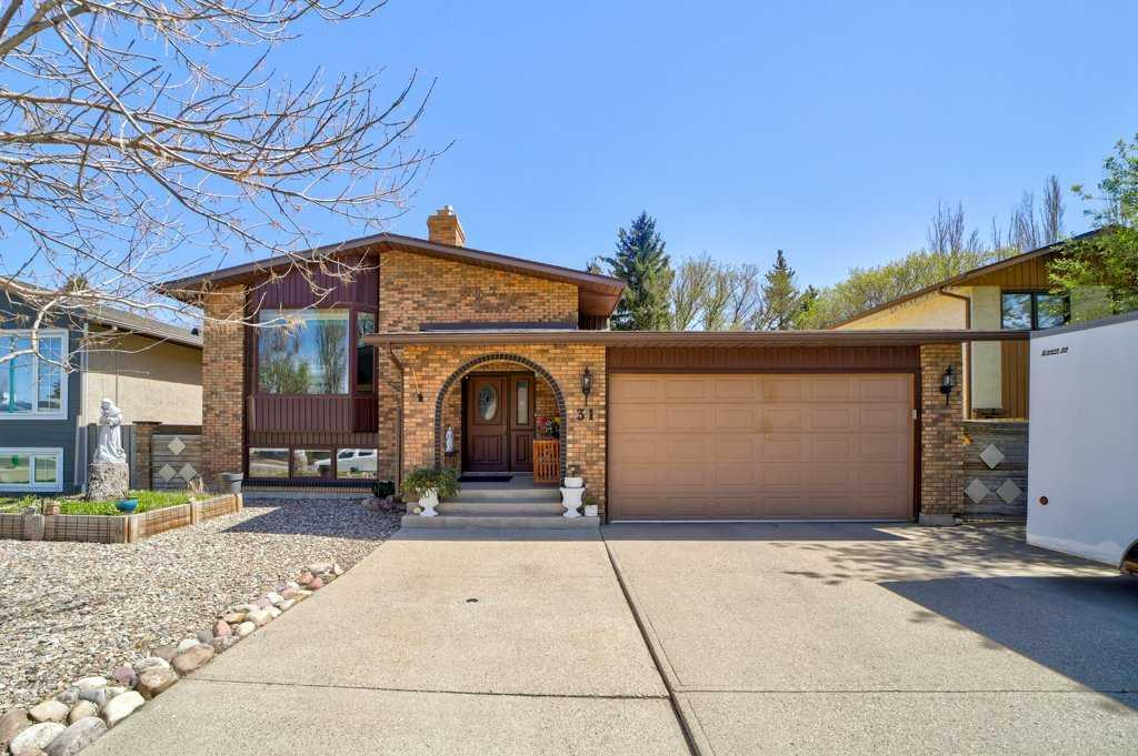 31 Red Crow Boulevard W, A2309502, Alberta,