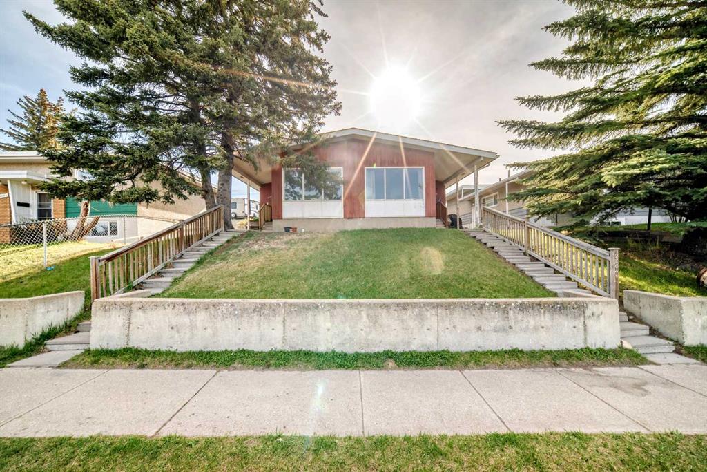Third View of 2804 14 Street NW, Rosemont, Calgary, Alberta, T2K1H7