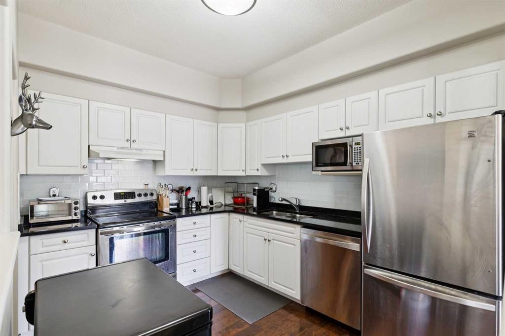 Fifth View of 301, 1919 31 Street SW, Killarney/Glengarry, Calgary, Alberta, T3E 2M8