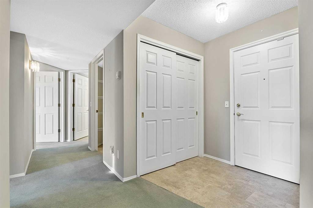 Fifth View of 2206, 2206 Sienna Park Green SW, Signal Hill, Calgary, Alberta, T3H 3N7