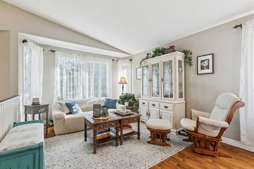 Fifth View of 65 Shawinigan Way SW, Shawnessy, Calgary, Alberta, T2Y 2X3