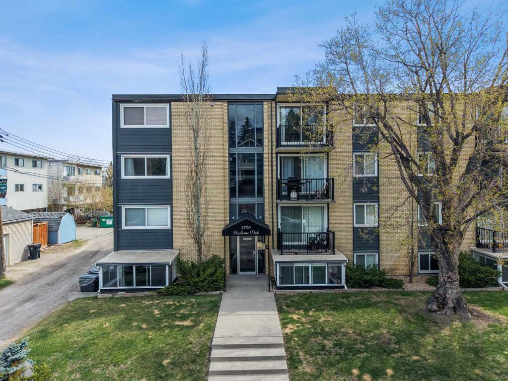 Fourth View of 301, 2220 16A Street SW, Bankview, Calgary, Alberta, T2T 4K2