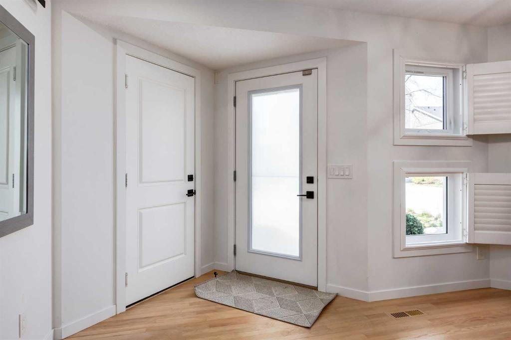 Third View of 81 Inglewood Point SE, Inglewood, Calgary, Alberta, T2G 5K7