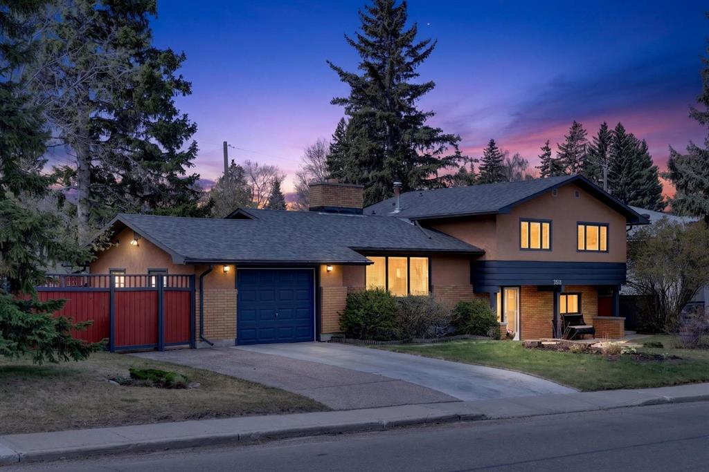 Third View of 3811 24 Street NW, Charleswood, Calgary, Alberta, T2L 0Y8