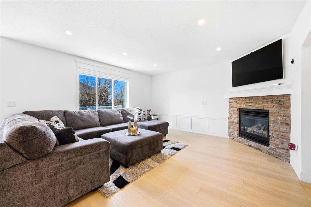 Fifth View of 193 Hidden Creek Road NW, Hidden Valley, Calgary, Alberta, T3A 6L7