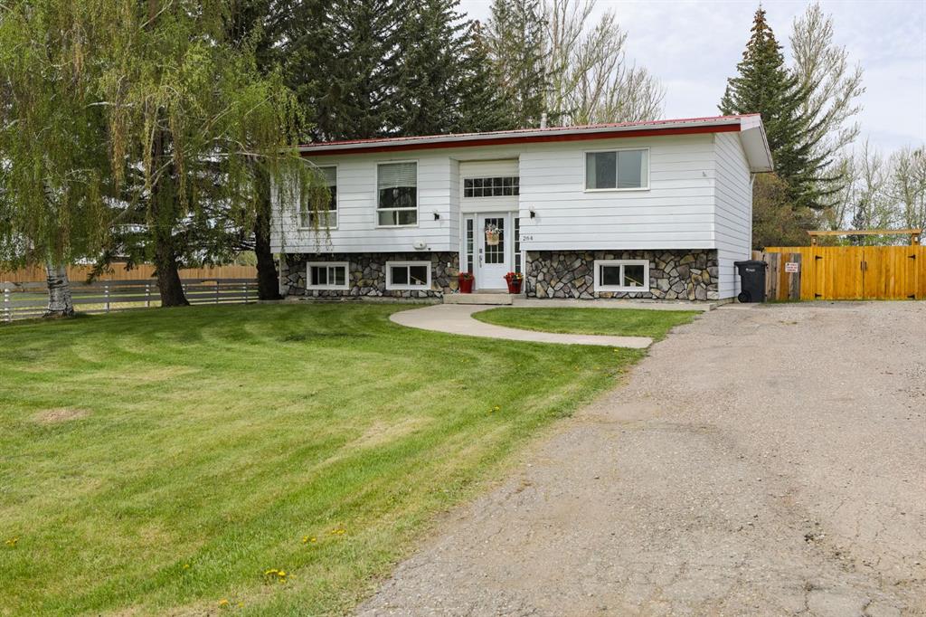 264 S 3 Street W, A2309839, Alberta,