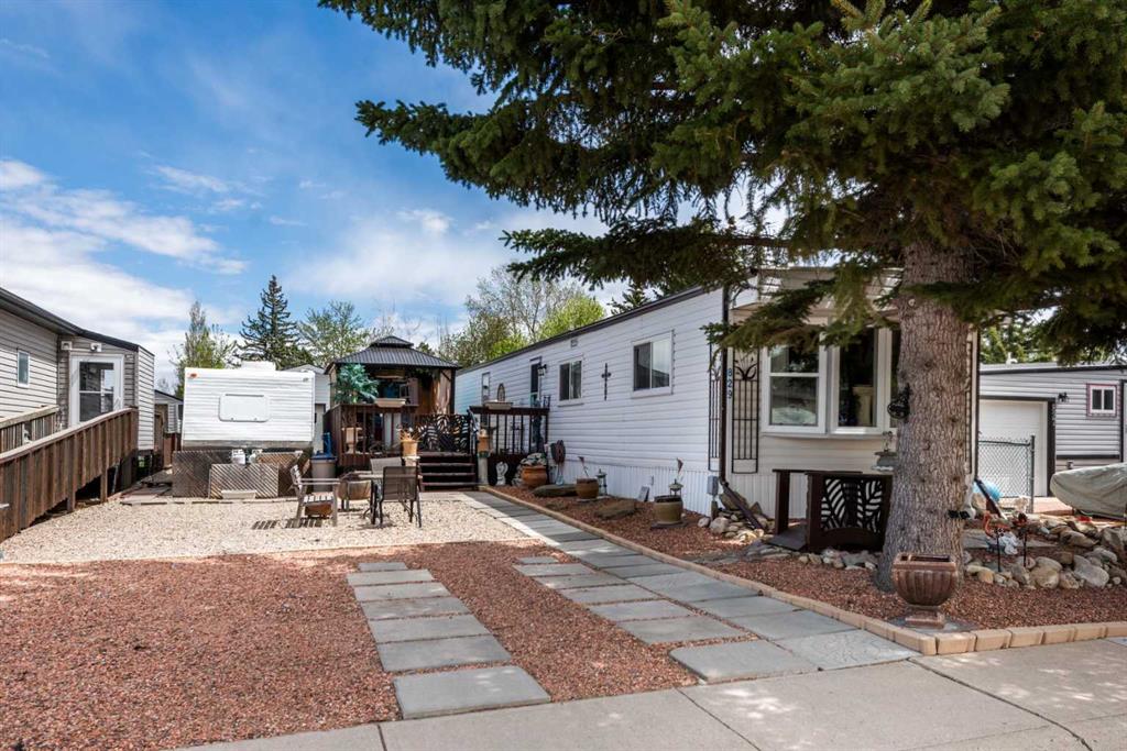 829 Bayview Road , A2309854, Alberta,
