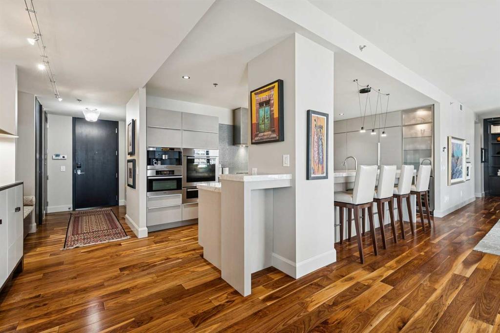 Fifth View of 1601, 108 9 Avenue SW, Downtown Commercial Core, Calgary, Alberta, T2P 0S9