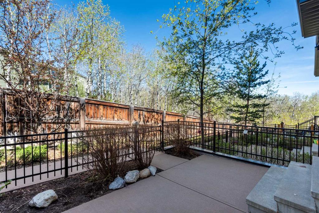 Third View of 24 Aspen Hills Common SW, Aspen Woods, Calgary, Alberta, T3H 0R7