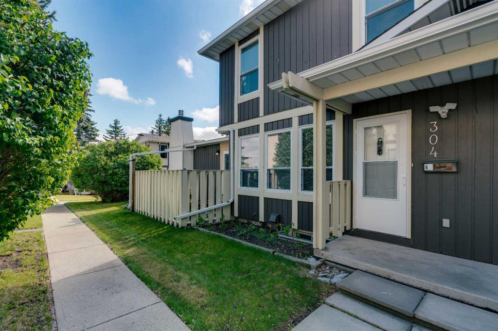 304, 544 Blackthorn Road NE, A2309999, Alberta,