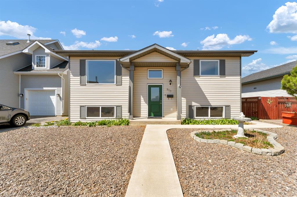 970 Kipling Crescent SW, A2310009, Alberta,