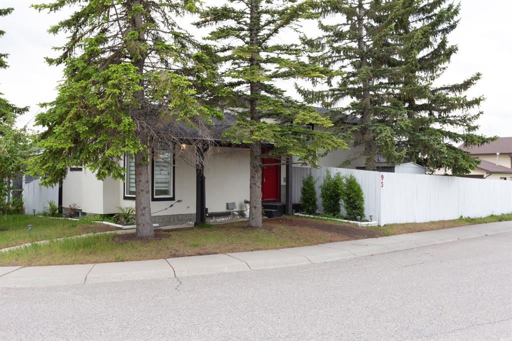95 Castleridge Close NE, A2310016, Alberta,