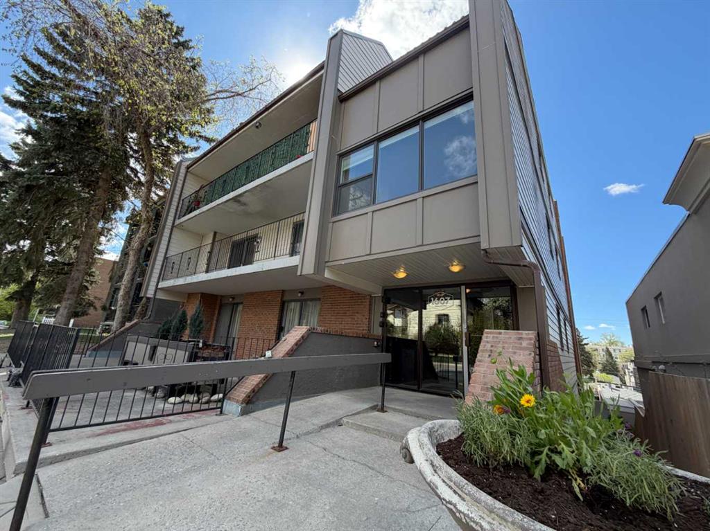 2, 1607 26 Avenue SW, A2310026, Alberta,