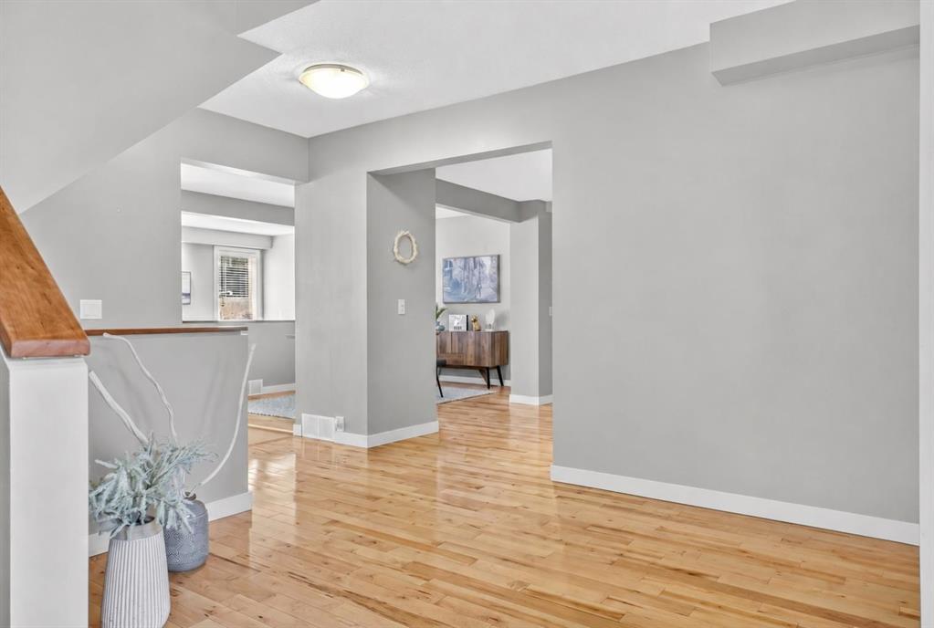 Fourth View of 12 Wood Crescent SW, Woodlands, Calgary, Alberta, T2W 4B4