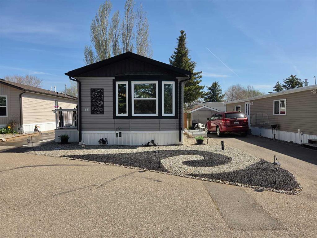 Fourth View of 70, 2300 13th Street N, Bridge Villa Estates, Lethbridge, Alberta, T1H 4E8