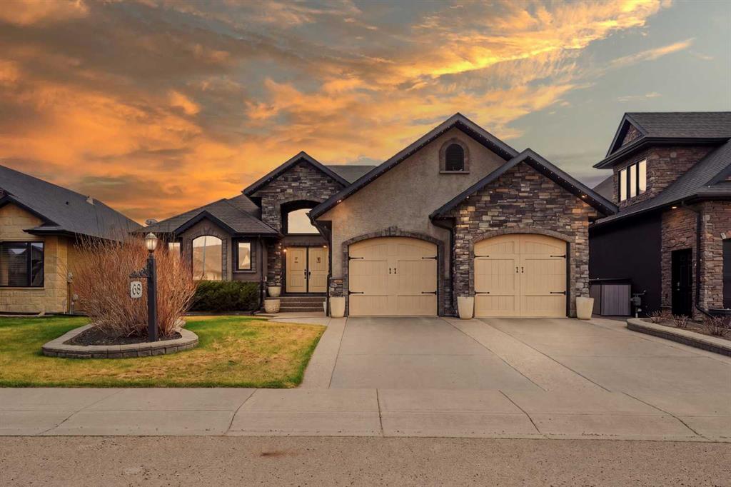 68 Oakwood Close , A2310057, Alberta,