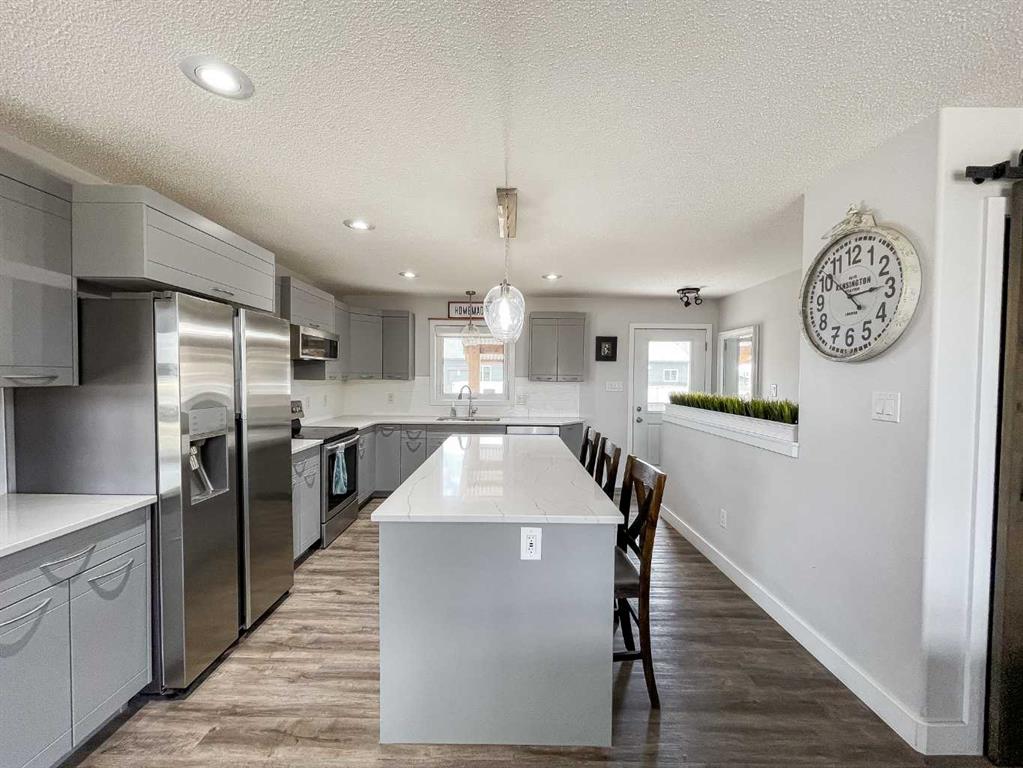 Second View of 7313 Hughes AVENUEPLACE , Waterways, Fort McMurray, Alberta, T9H 1A8
