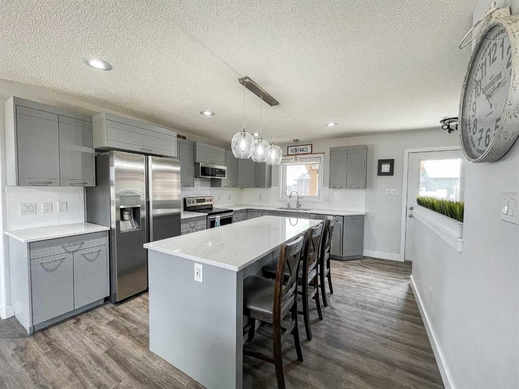 Third View of 7313 Hughes AVENUEPLACE , Waterways, Fort McMurray, Alberta, T9H 1A8