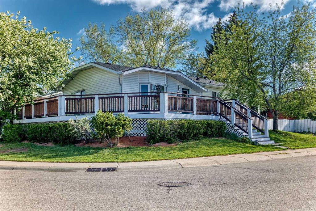 Third View of 85 Rideau Close SW, Ridgegate, Airdrie, Alberta, T4B 1A7