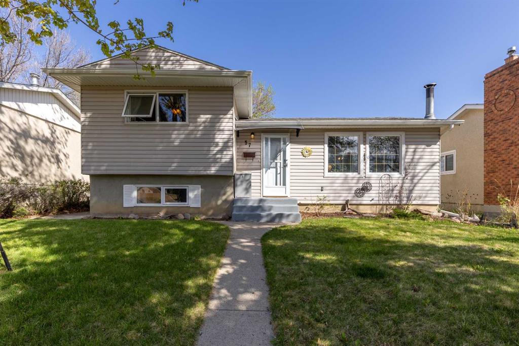 57 Honeysuckle Road N, A2310146, Alberta,