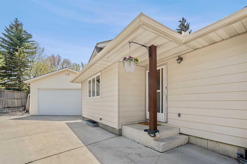 Fourth View of 232 Ranchview Place NW, Ranchlands, Calgary, Alberta, T3G 1R7