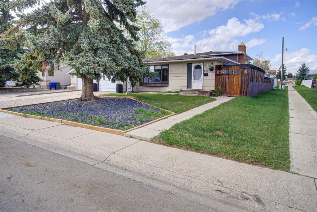 664 49 Avenue W, A2310200, Alberta,