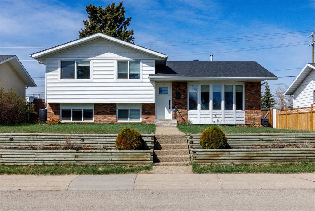 55 Patterson Crescent , A2310208, Alberta,