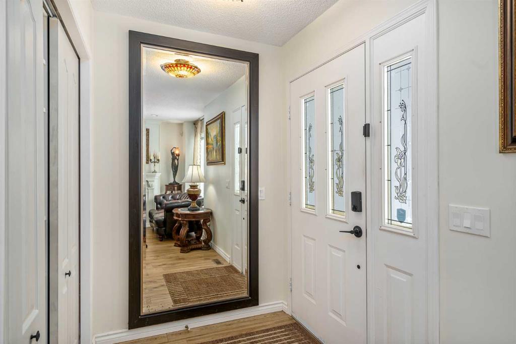 Third View of 76 Sunlake Gardens SE, Sundance, Calgary, Alberta, T2X 3G4