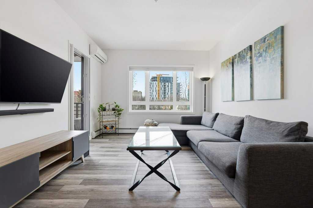 Fifth View of 305, 120 18 Avenue SW, Mission, Calgary, Alberta, T2S 3H5
